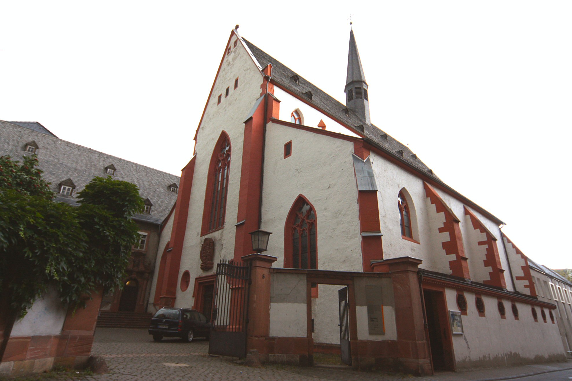 KARMELITERKIRCHE (c) Bistum Mainz / Blum (Ersteller: Bistum Mainz / Blum)