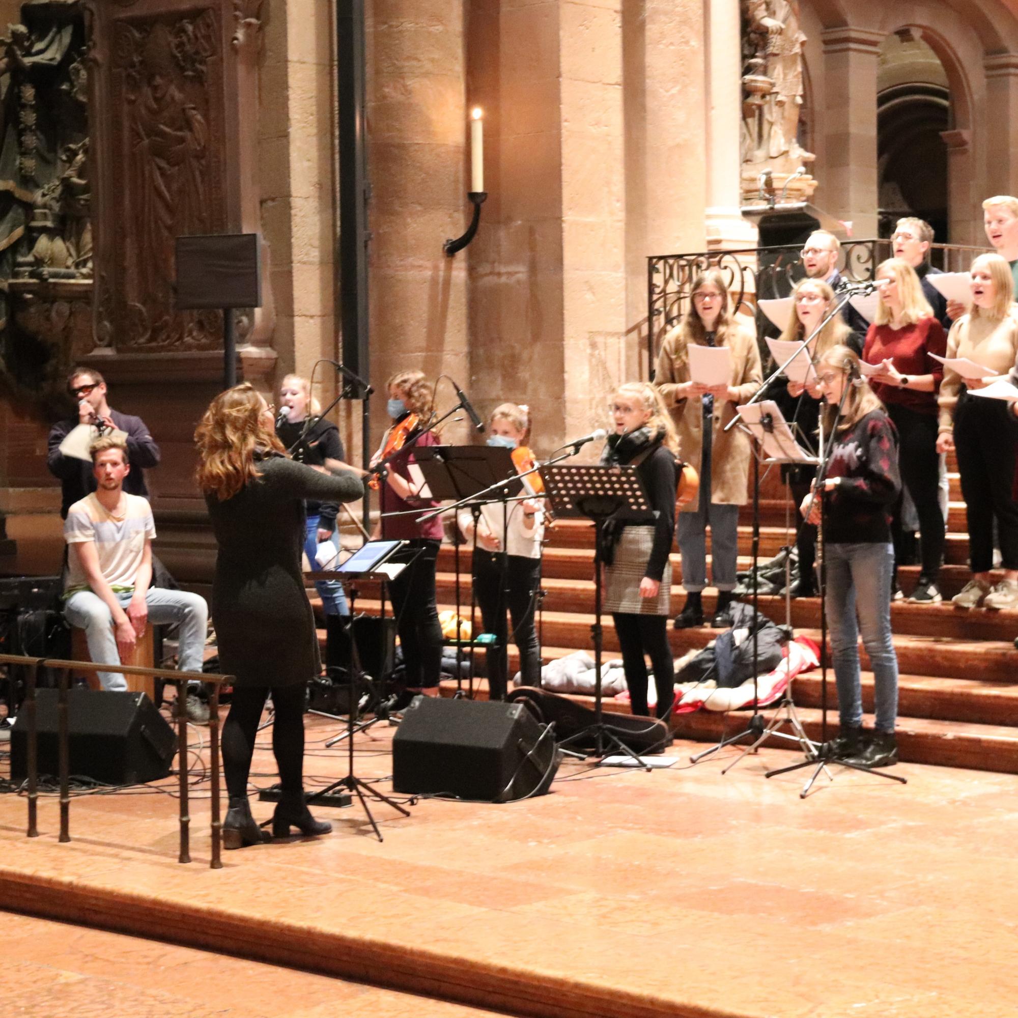 Chor und Band der Katholischen Hochschulgemeinde Mainz (KHG)