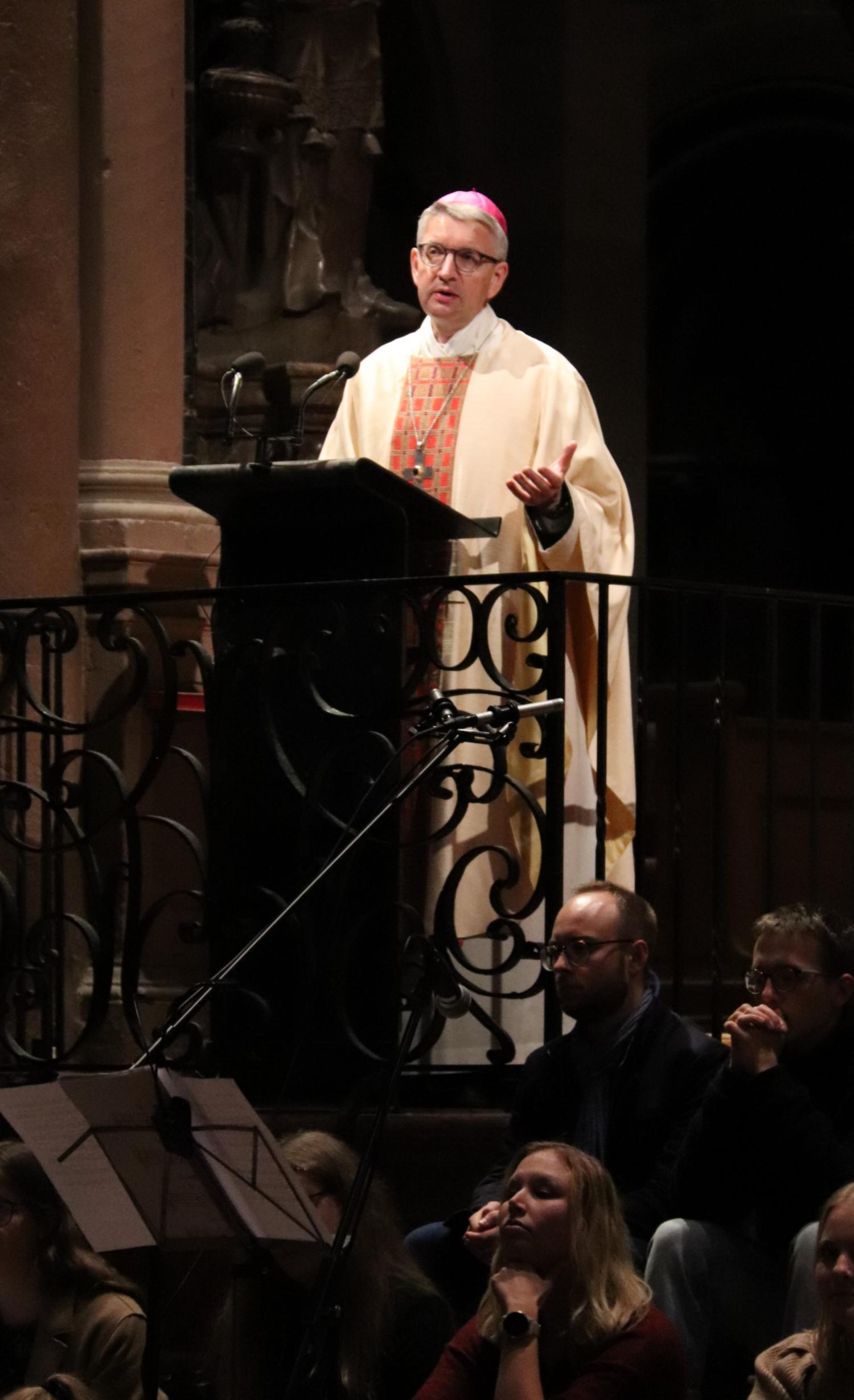 Bischof Peter Kohlgraf bei seiner Predigt anlässlich des 75. Jubiläums der KHG Mainz (c) Bistum Mainz/Hoffmann