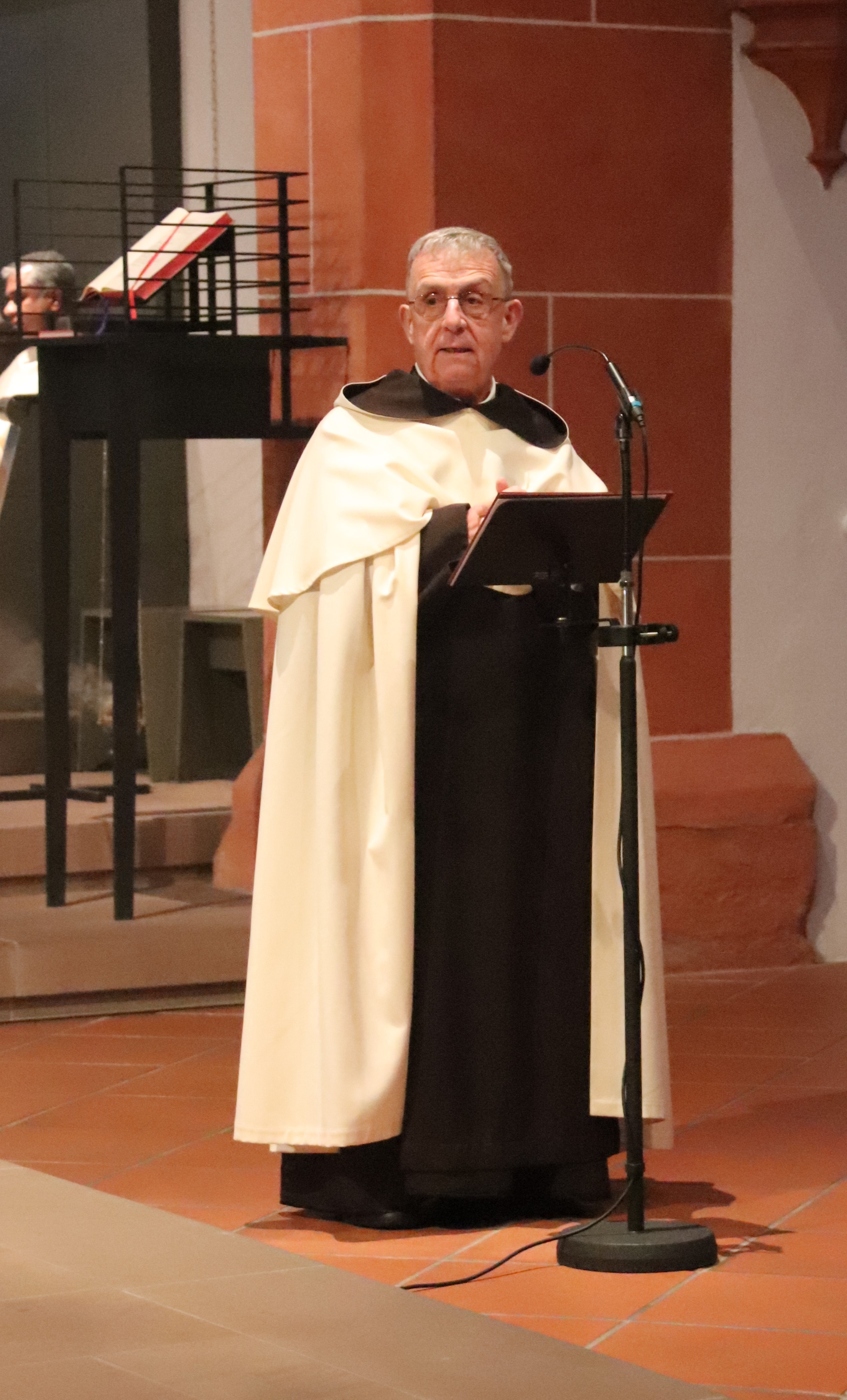 Prior des Mainzer Konventes, Pater Josef Kemper, O.Carm.
