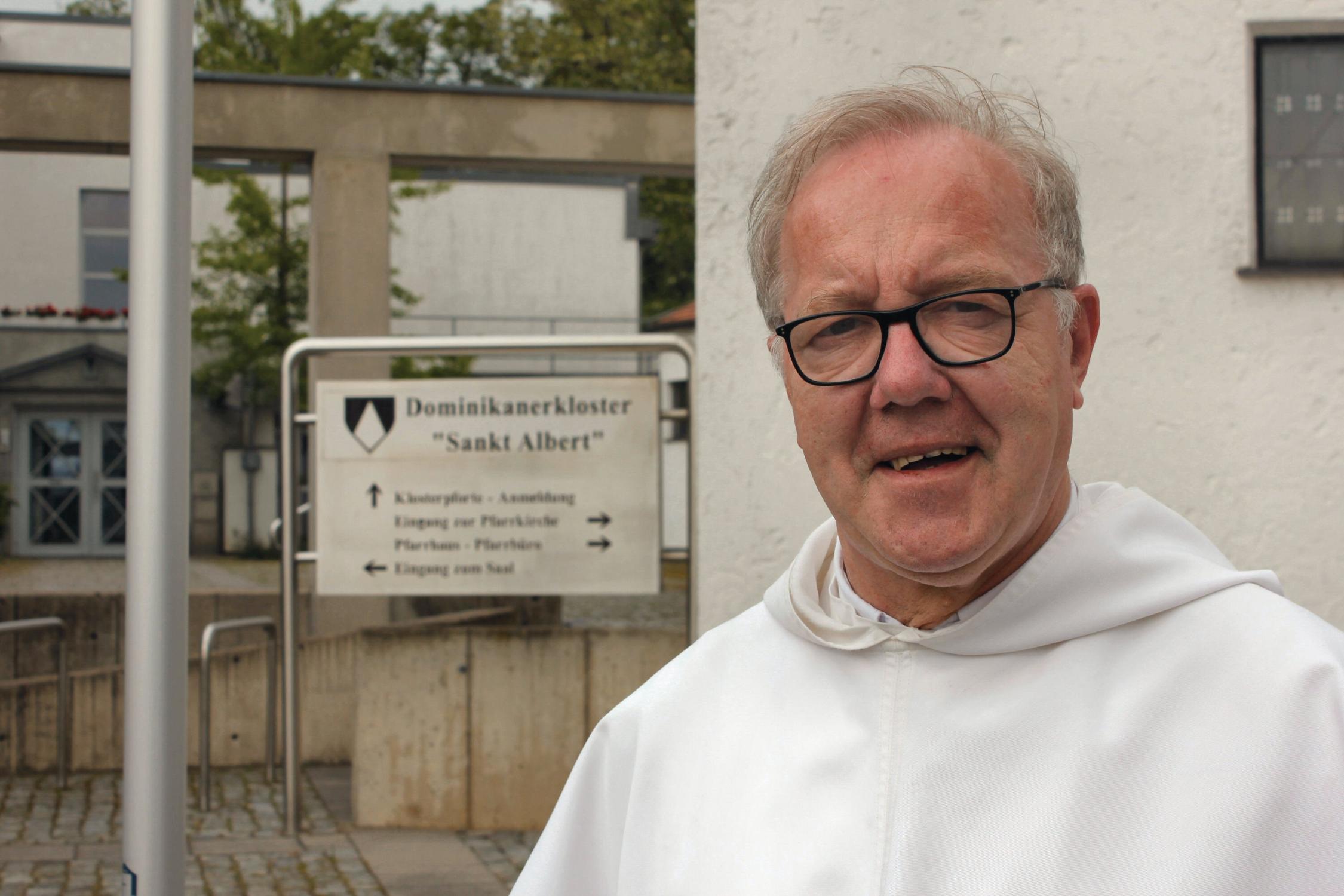 Leipzig, 27. Mai 2016: Pater Josef kleine Bornhorst OP ist seit Februar 2015 Prior des Dominkanerklosters in Leipzig, zuvor hat er 21 Jahre im Bistum Mainz gewirkt: zuerst in Worms, dann in der Stadt Mainz.