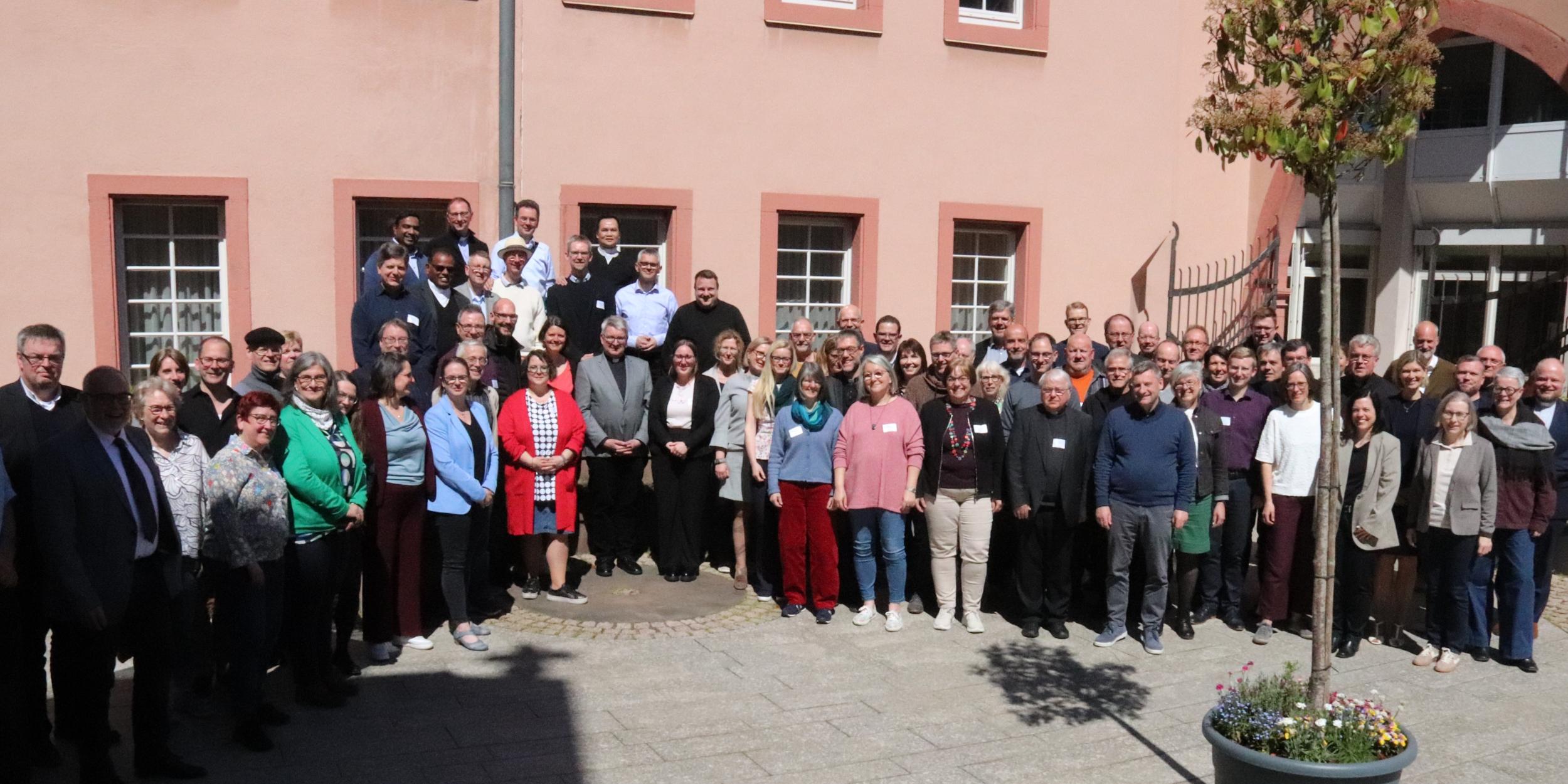 Beratung der Bistumsleitung & Austausch untereinander