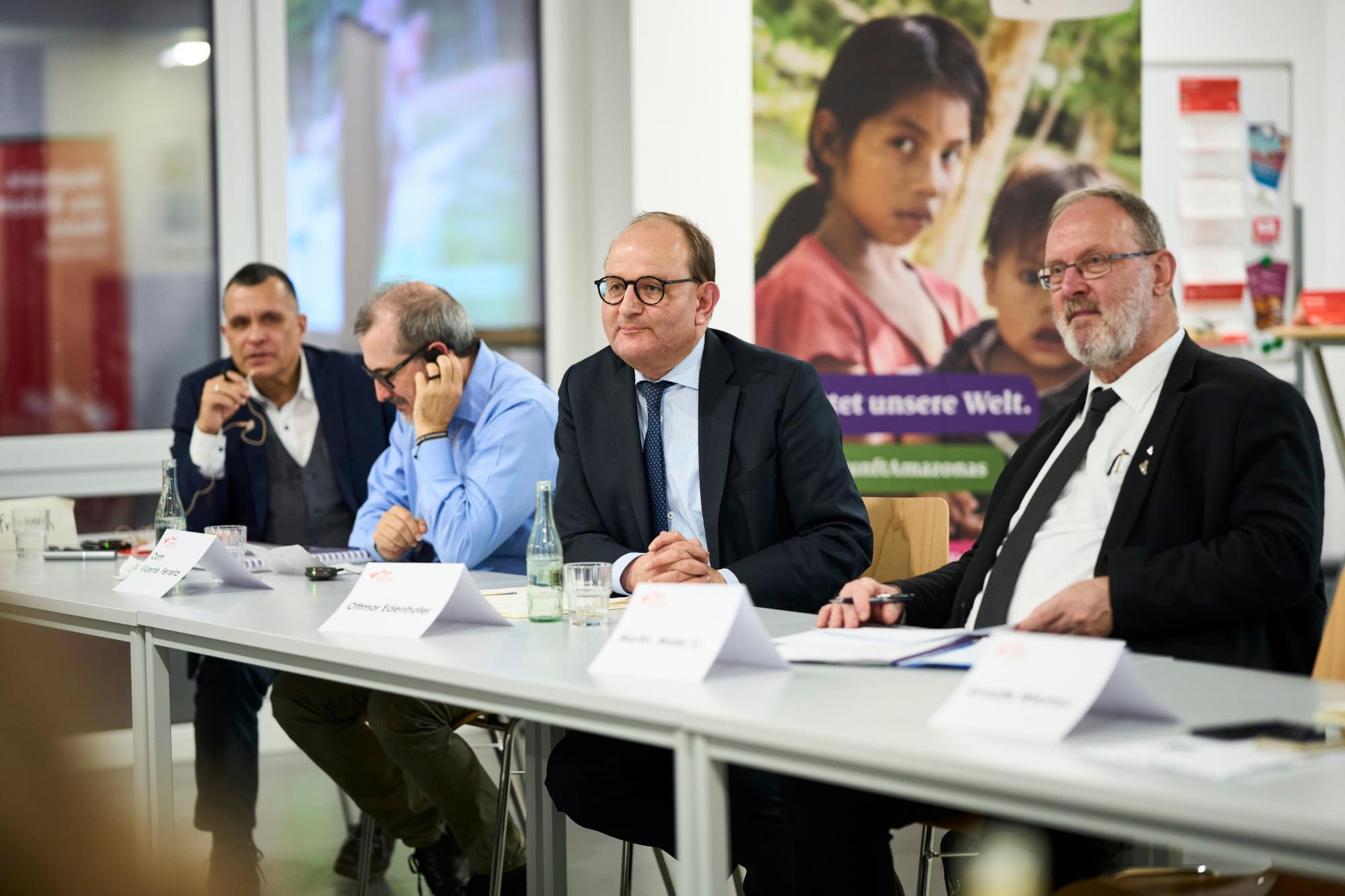 Adveniat zu Besuch in der Lincoln Siedlung in Darmstadt (c) Adveniat/Mareille Landau