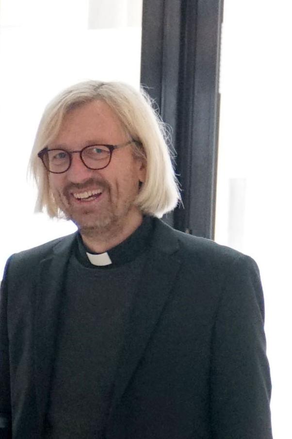 Olaf Lindenberg, der Offizial des Bischofs von Limburg, wird zum 1. Juli auch die Leitung des kirchlichen Gerichts im Bistum Mainz übernehmen.