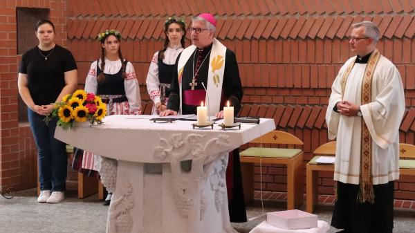 Bischof Kohlgraf feierte den Schuljahres-Eröffnungsgottesdienst des Litauischen Gymnasiums Lampertheim
