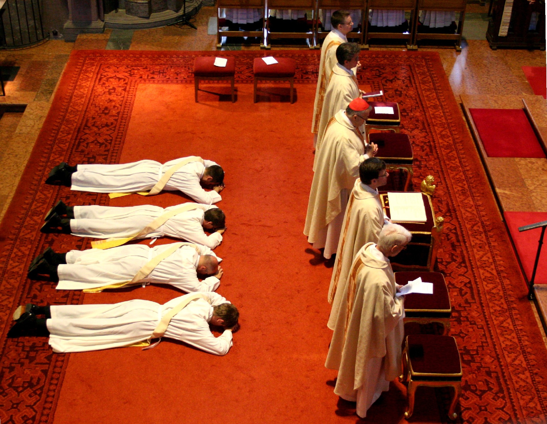 PRIESTERWEIHE (c) Bistum Mainz / Matschak (Ersteller: Bistum Mainz / Matschak)
