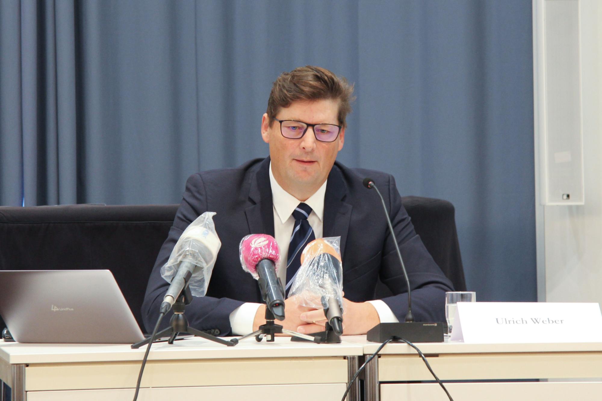 Rechtsanwalt Weber bei der Pressekonferenz am 7 Oktober 2020 in Mainz (c) Bistum Mainz