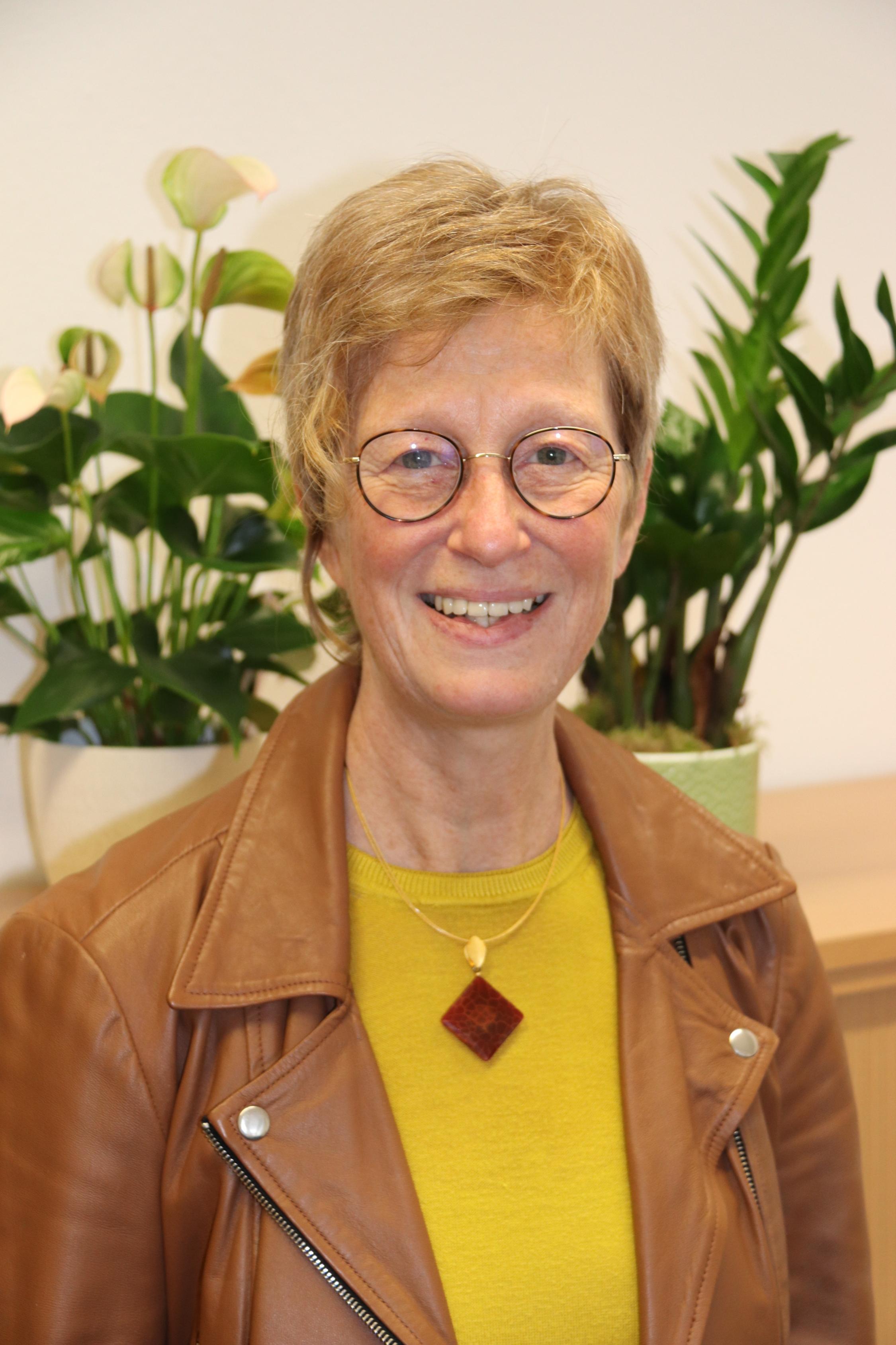 Annette Reithmeier-Schmitt, Projektreferentin Qualifizierungsmaßnahmen Pastoraler Weg, Referentin für Kirchliche Organisationsberatung