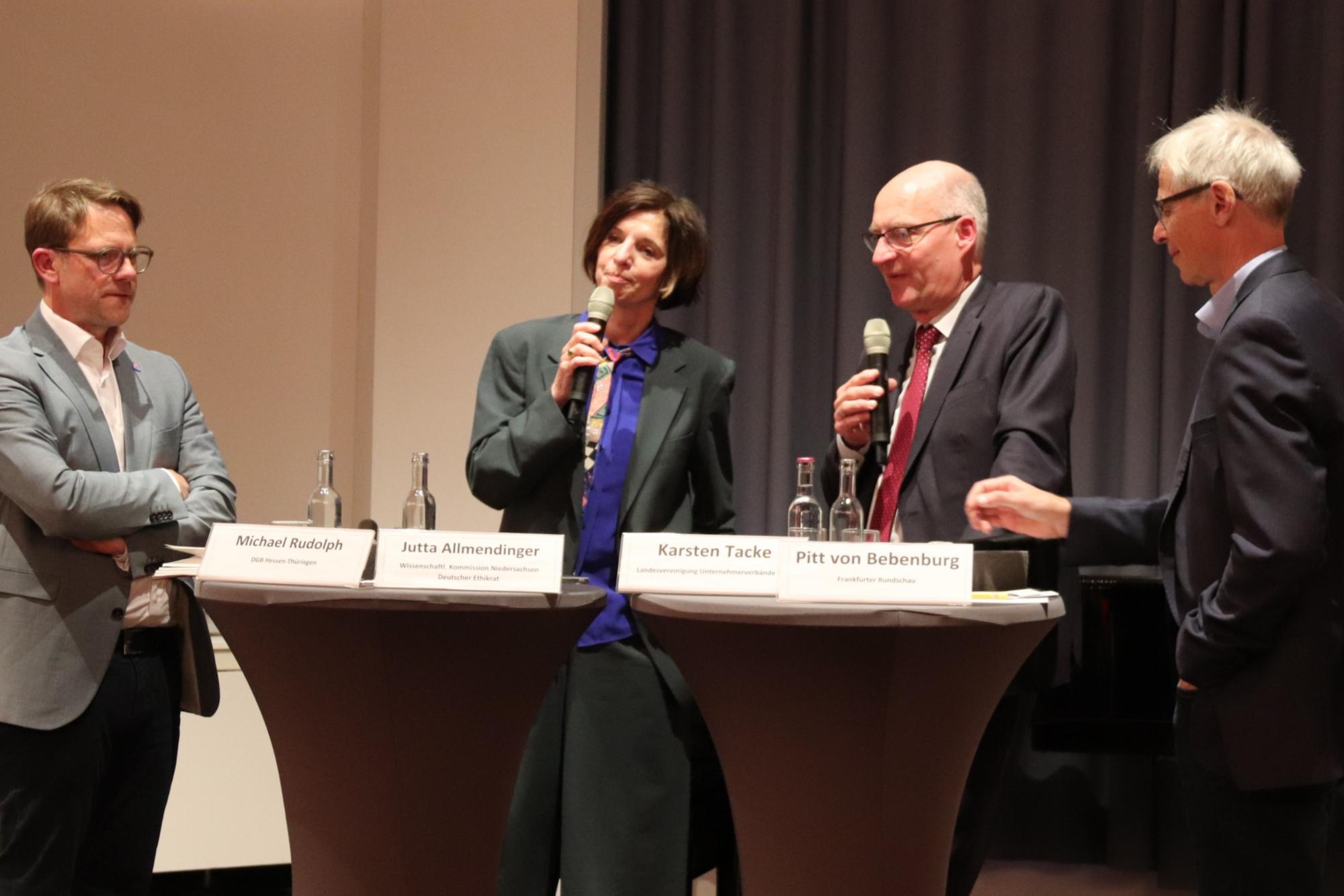 Podiumsdiskussion am Vorabend zum Tag der Arbeit im Erbacher Hof Mainz