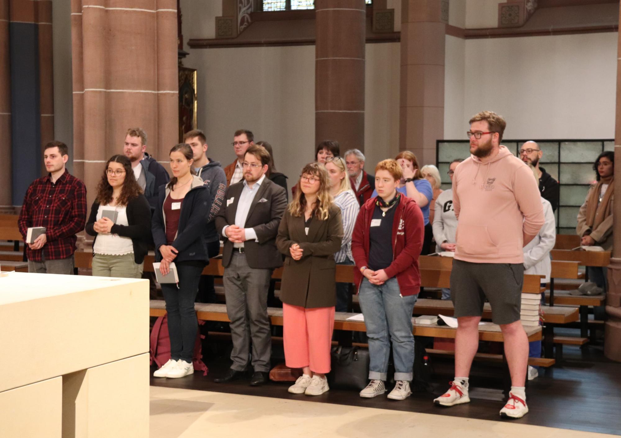 Studierende feierten Gottesdienst beim Theotag in Viernheim