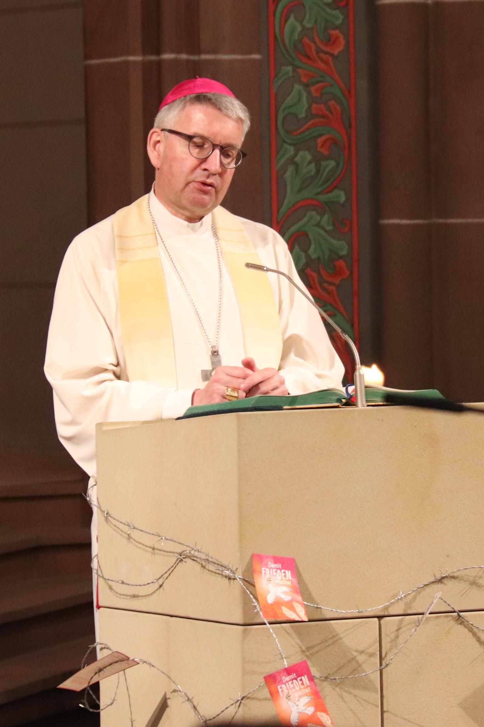 Bischof Peter Kohlgraf predigte im Gottesdienst zum Theotag in Viernheim (c) Bistum Mainz/Hoffmann