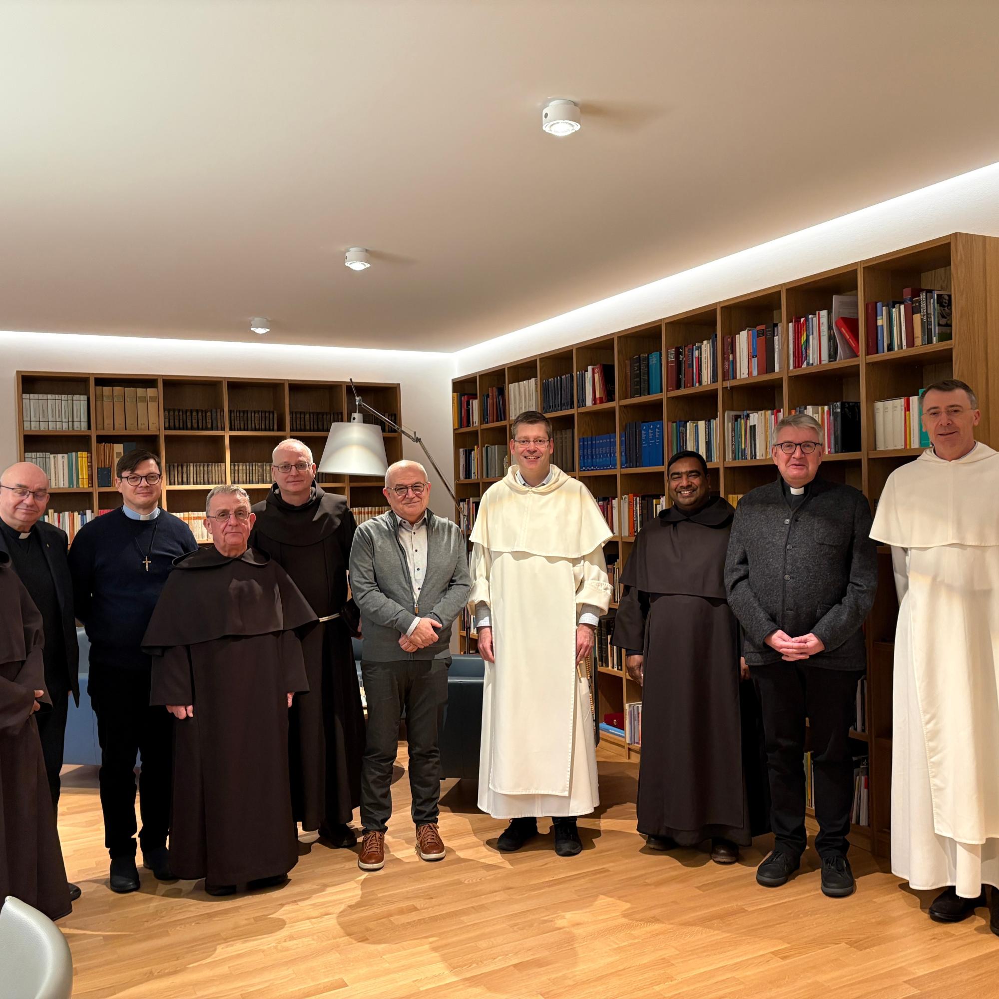 Treffen der Arbeitsgemeinschaft Männerorden mit Bischof Peter Kohlgraf im Bischofshaus