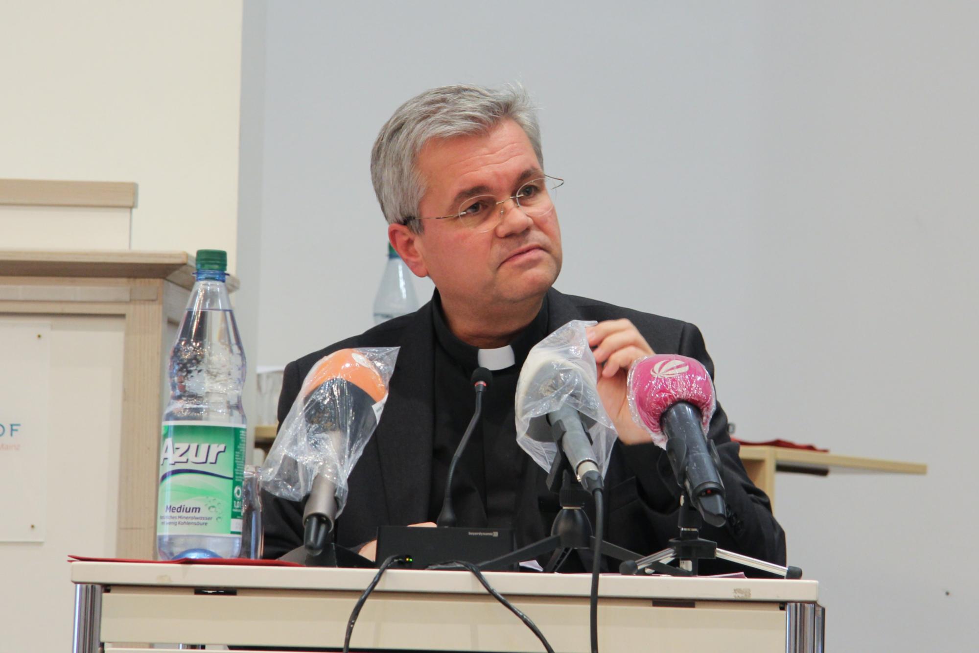 Weihbischof Bentz bei der Pressekonferenz am 7 Oktober 2020 in Mainz (c) Bistum Mainz