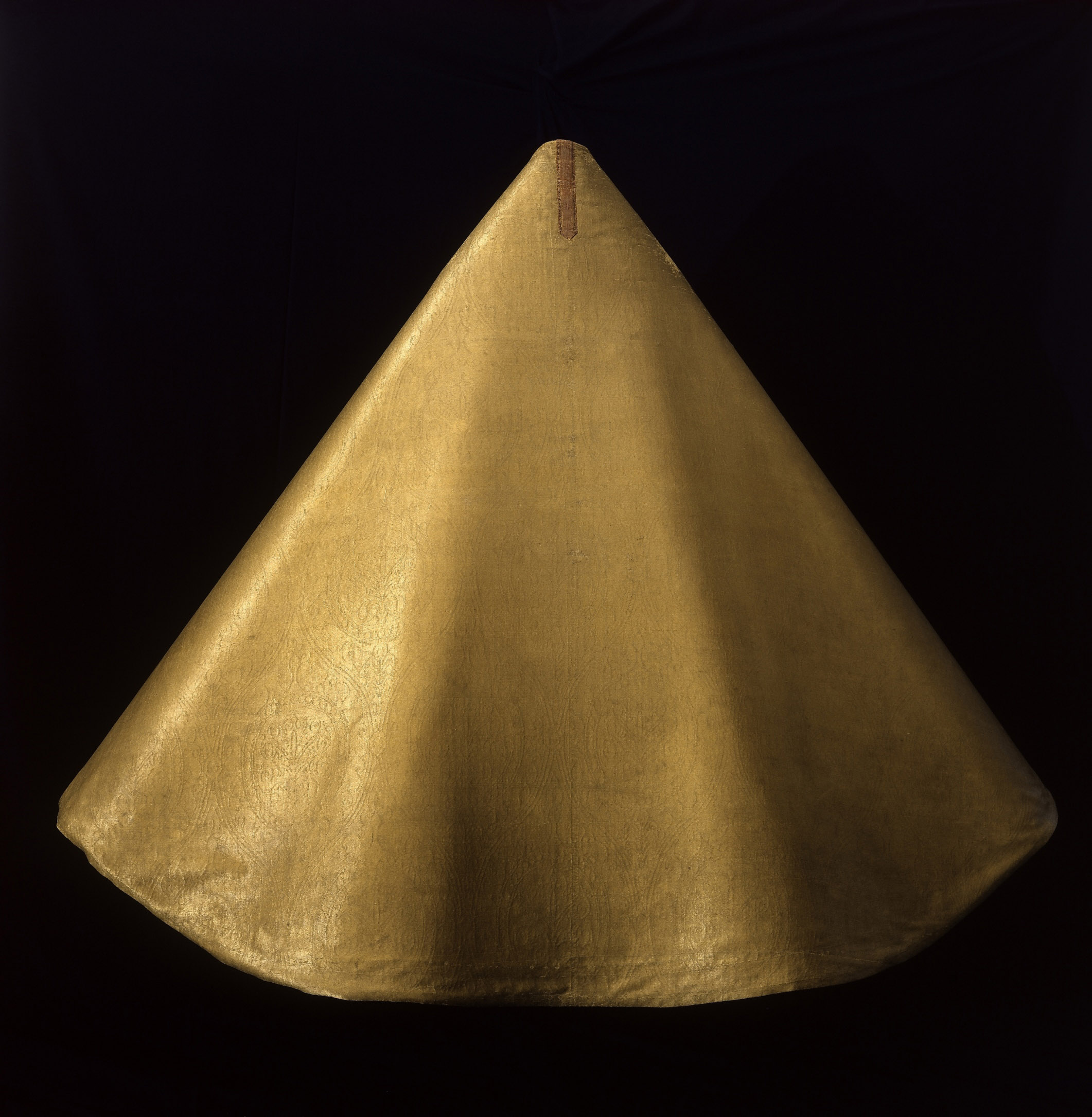Eines der bedeutensten Schaustücke der Mainzer Domschatzkammer: Die Kasel (Messgewand) des heiligen Willigis