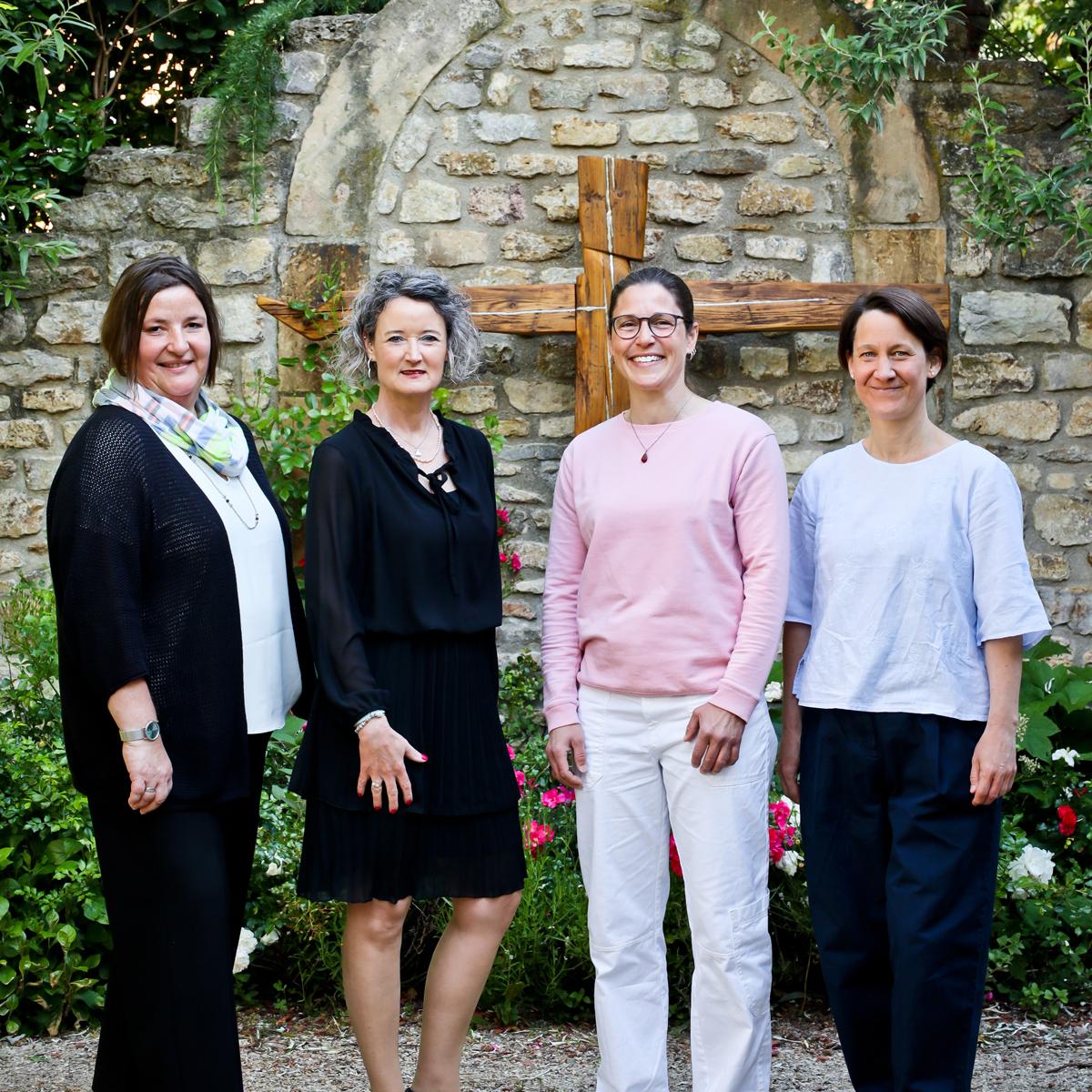 Kirche im Mentorin - Frauen steigen auf - Mentorinnen und Mentee aus dem Bistum Mainz (von links): Daniela Schlosser, Michaela Beiersdorf, Jennifer Schrauth, Anja Lempges