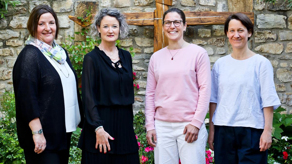 Kirche im Mentorin - Frauen steigen auf - Mentorinnen und Mentee aus dem Bistum Mainz (von links): Daniela Schlosser, Michaela Beiersdorf, Jennifer Schrauth, Anja Lempges