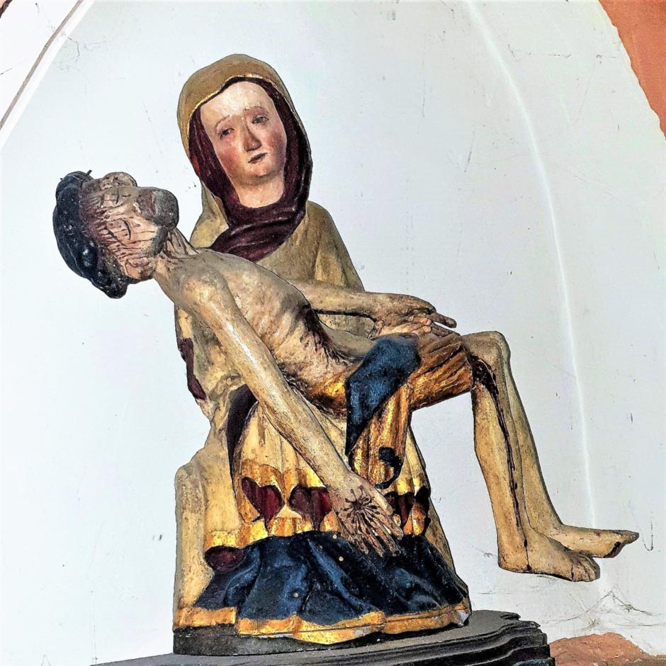 pieta-1.jpg_1611877259