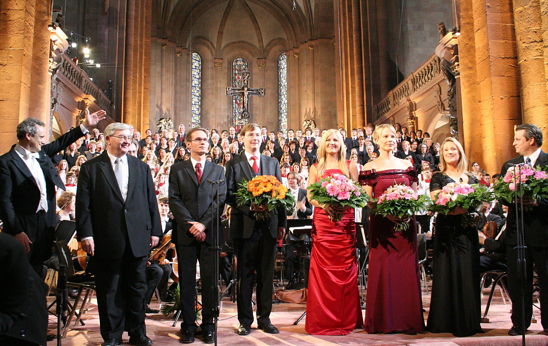 schlussapplaus-jpg (c) Bistum Mainz / Matschak (Ersteller: Bistum Mainz / Matschak)