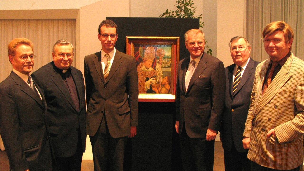 Mainz, 24.11.2004: Vor dem neuerworbenen Gemälde (v.l.n.r.): Eckehard Lehr, Kardinal Karl Lehmann, Andreas Pieroth, Siegfried Ritscher, Anton Issel und Detlof Graf von Borries.