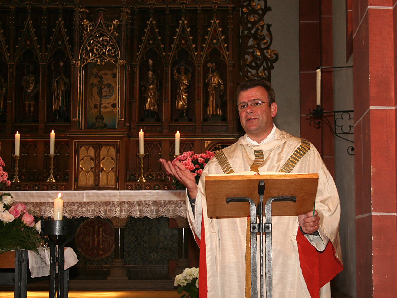 Mainz,7.5.2006: Olympiapfarrer Hans-Gerd Schütt bei der DJK-Sportlerwallfahrt in der Vierzehn-Nothelferkapelle in Mainz-Gonsenheim. (c) am (MBN)