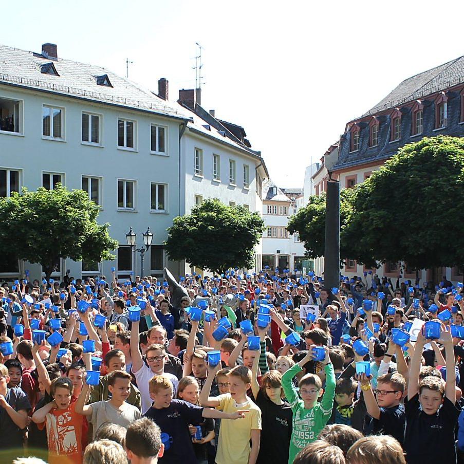 Mainz, 4.6.2013: 1.200 Schüler der Mainzer Willigis-Schulen sammelten unter dem Motto 