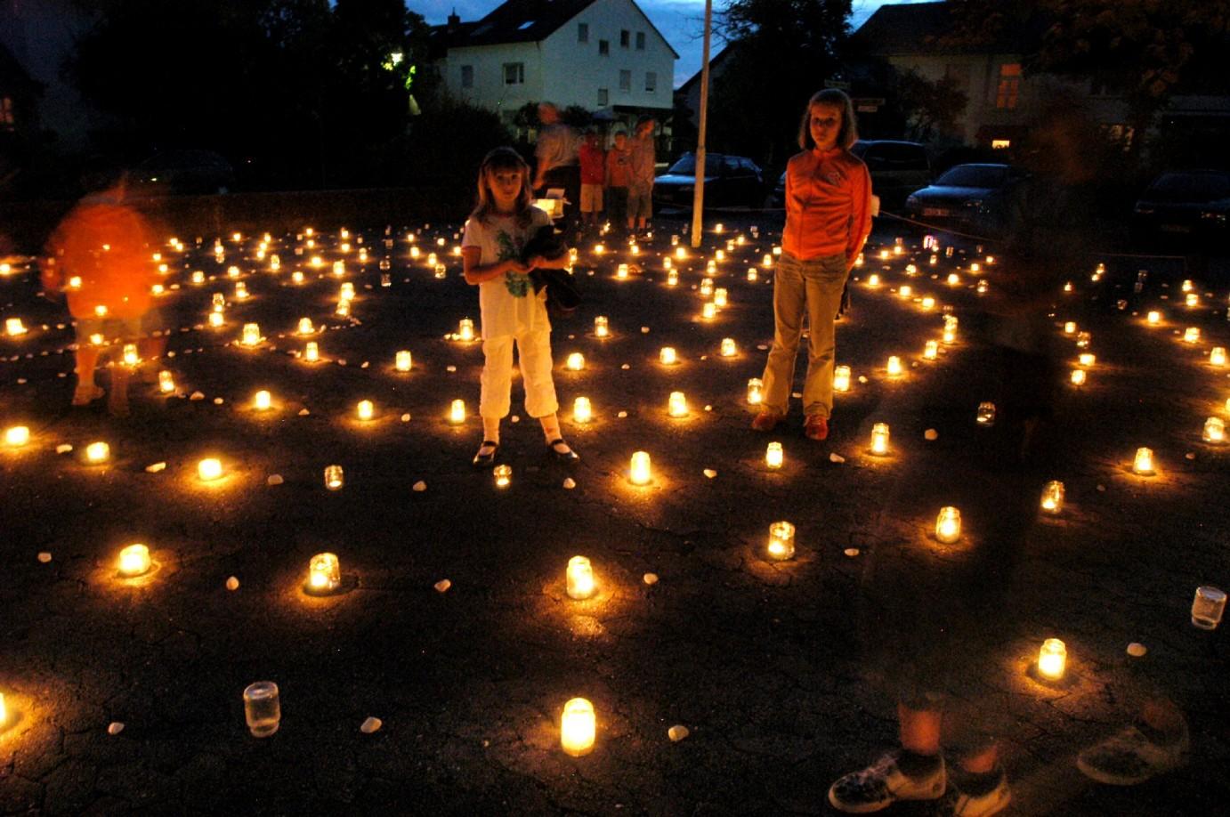 Darmstadt, 22. Juni: Faszinierende Lichtspiele bei der zweiten 
