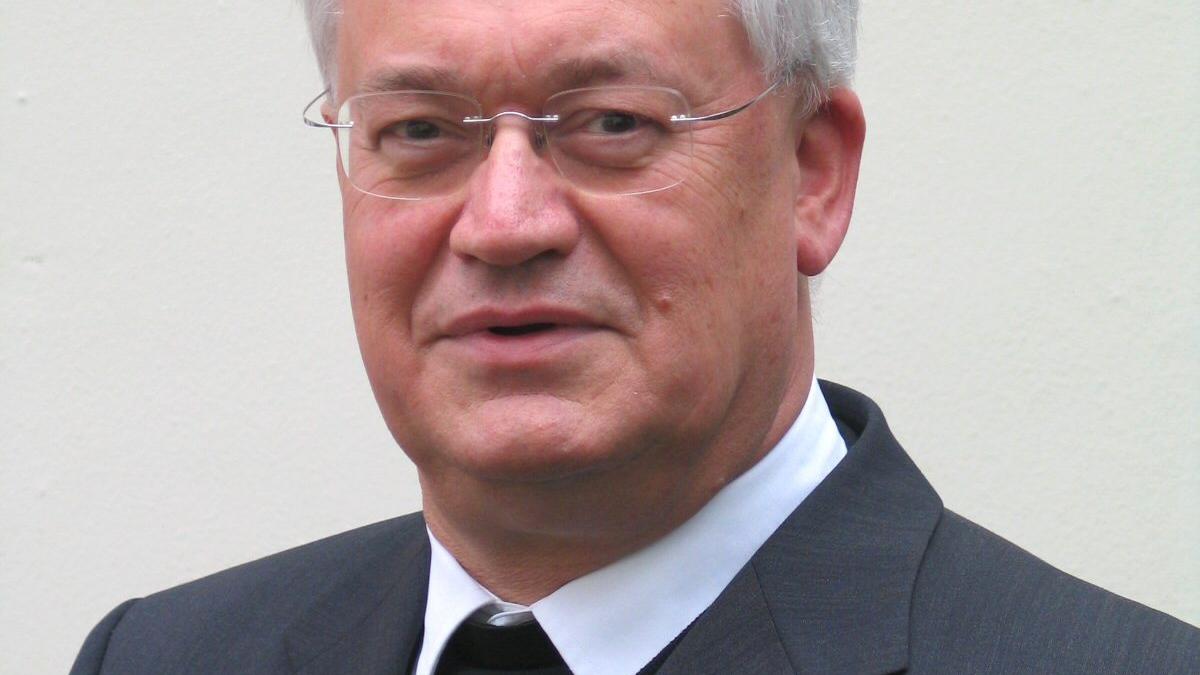 Mainz, 19.1.2009: Am 27. Januar feiert Domkapitular Prälat Jürgen Nabbefeld, Dezernent für Weiterbildung im Bistum Mainz, seinen 60. Geburtstag.