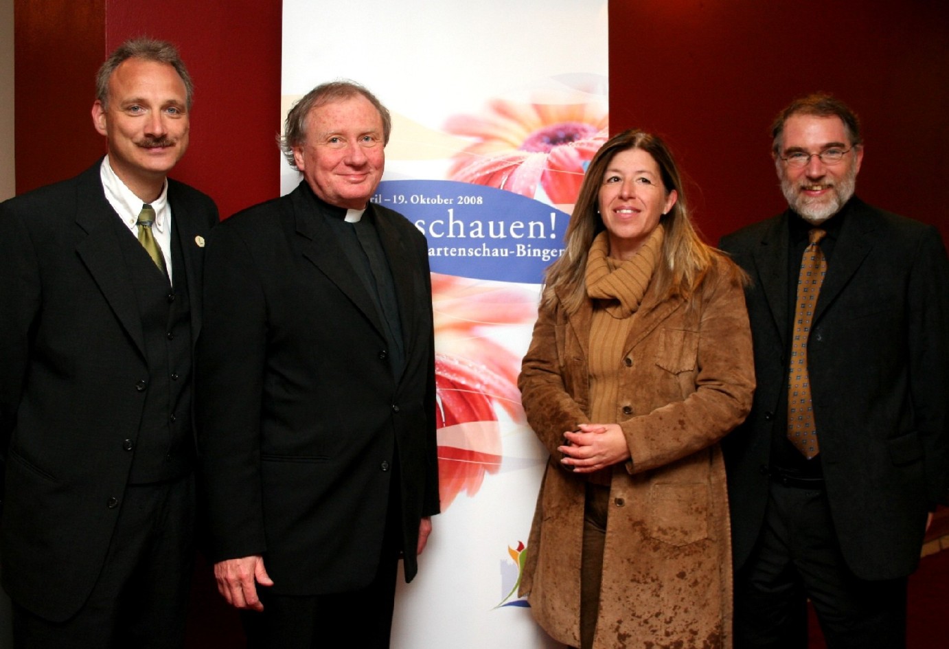 Bingen, 27.9.2007: Vorstellung des Programms der Kirchen auf der Landesgartenschau mit (v.l.) Matthias Schmauder (Geschäftsführung LGS), Generalvikar Dietmar Giebelmann (Bistum Mainz), Ute Hangen (Geschäftsführung LGS) und Propst Dr. Klaus-Volker Schütz (EKHN) (c) Bistum Mainz/Matschak