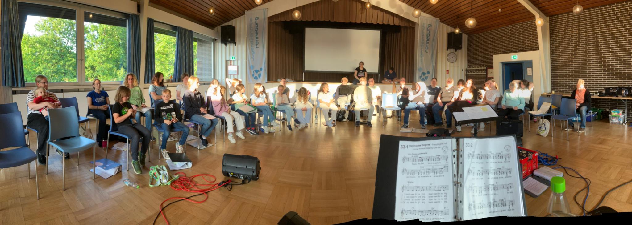DreiKlang im Saal der JZ Ronneburg
