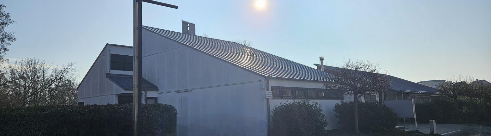 Das Kirchengebäude und den Versammlungsraum der Gemeinde St. Maximilian Kolbe