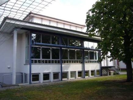 Außenansicht des Pfarrer-Schwahn-Haus vom Garten aus betrachtet