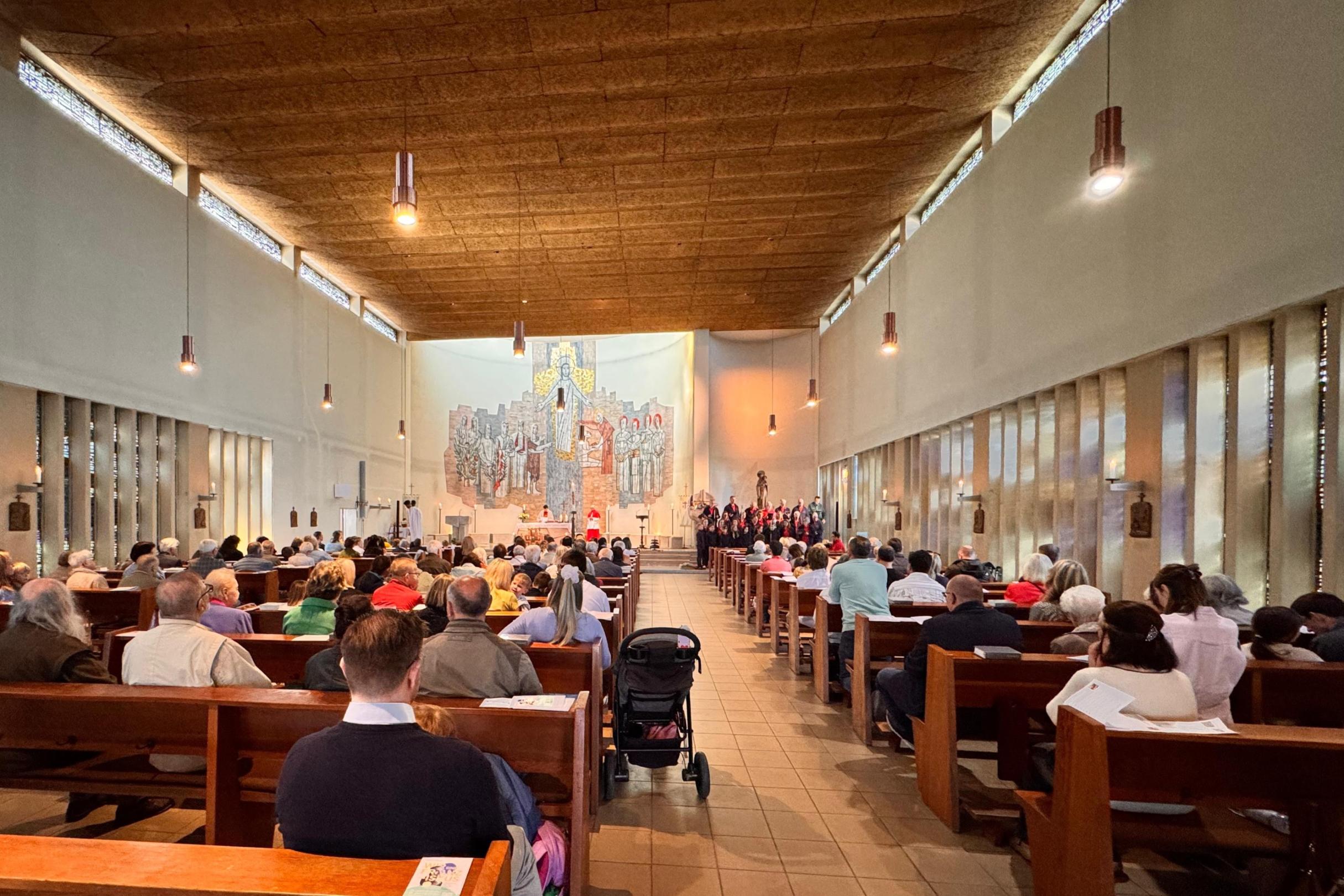 St. Konrad beim Gottesdienst