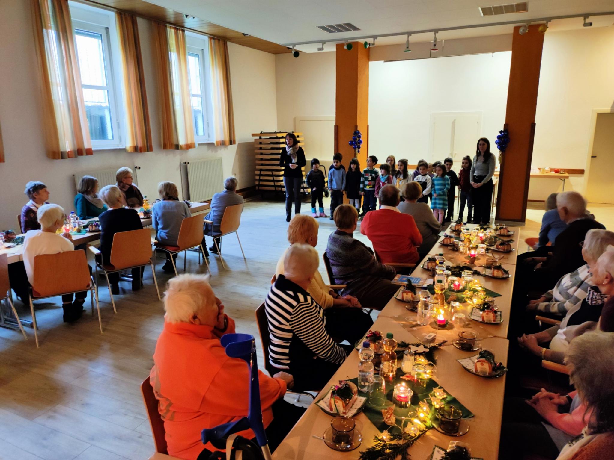 Adventsnachmittag der Senioren in St. Josef