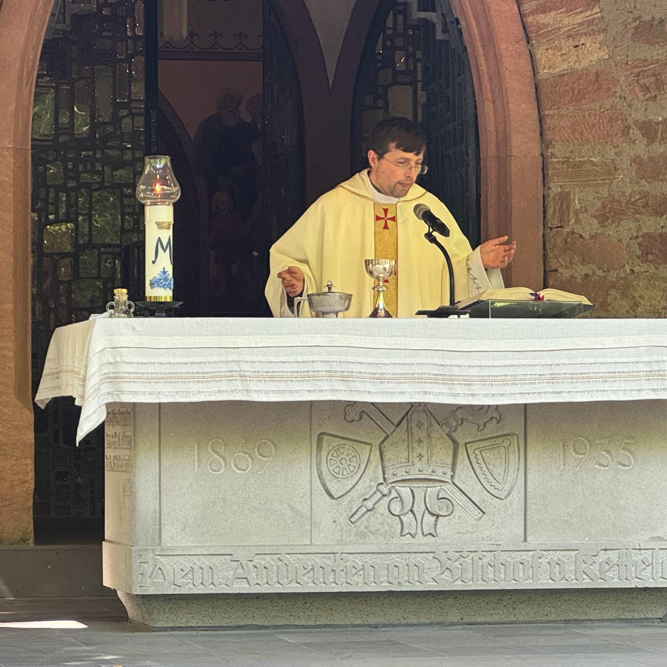 Messe auf der Liebfrauenheide