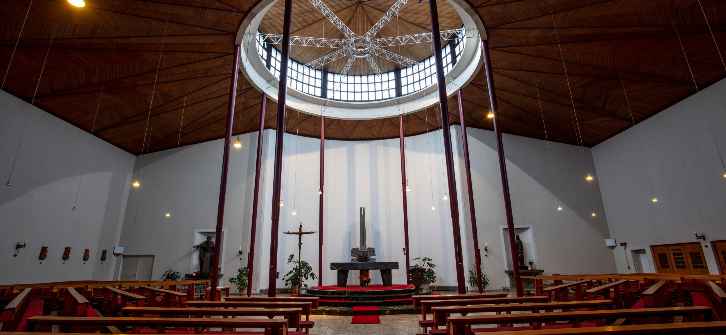 St. Albertus Innenraum