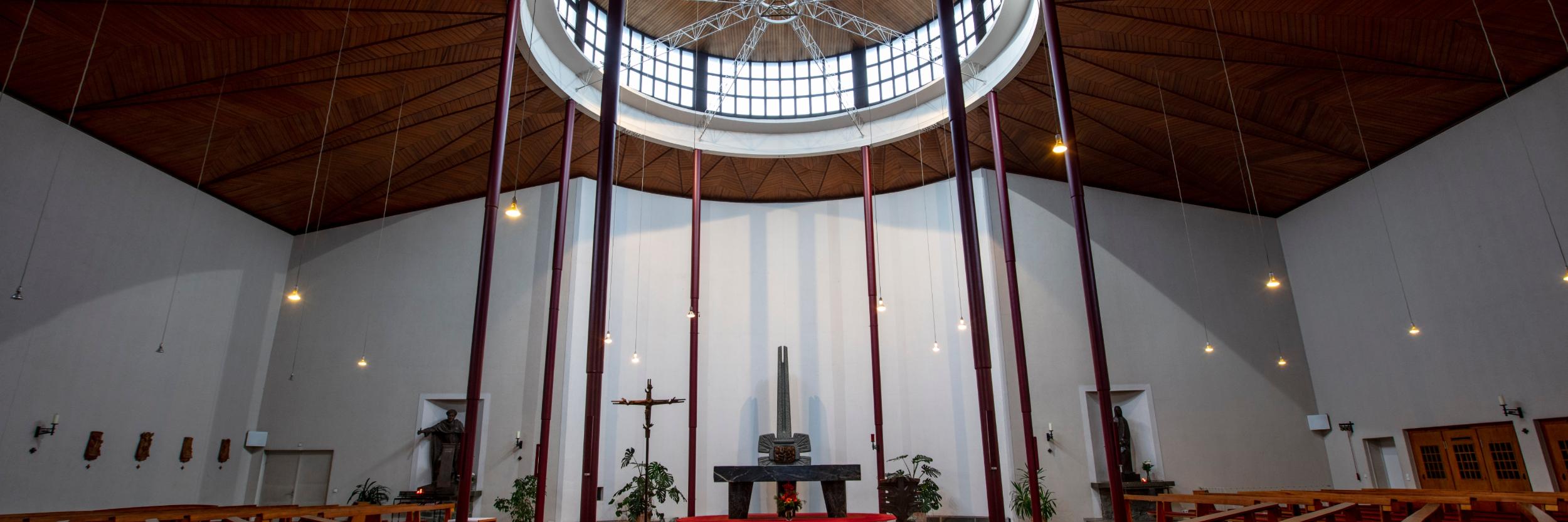 St. Albertus Innenraum