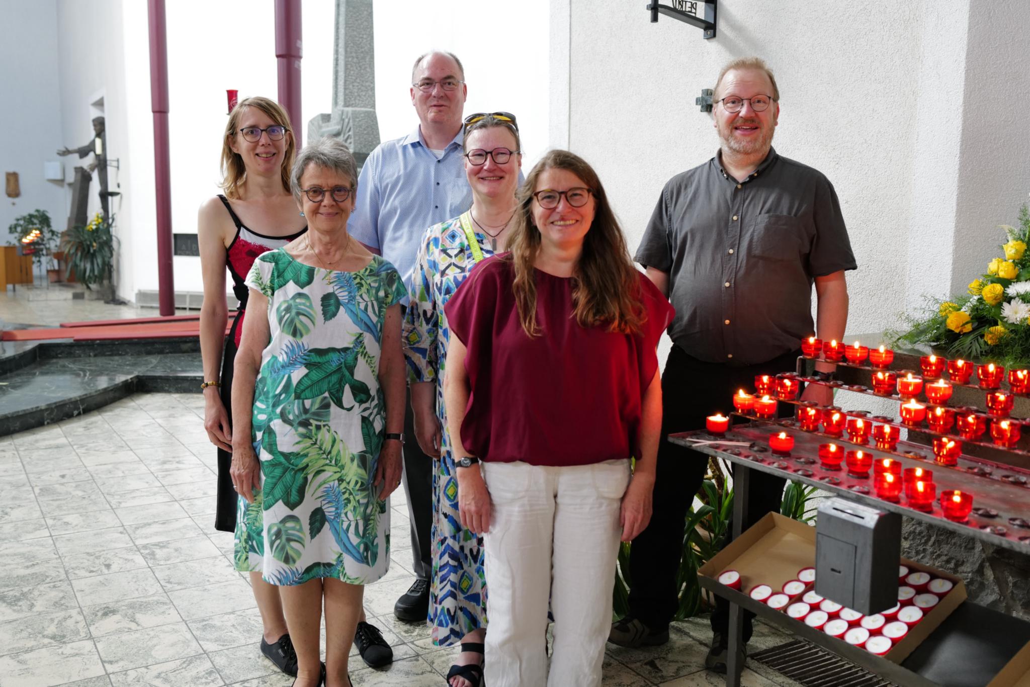 Die Schola „Regina Caeli“ nach dem Fronleichnamsgottesdienst in St. Albertus. (Foto: Inka Friedrich)