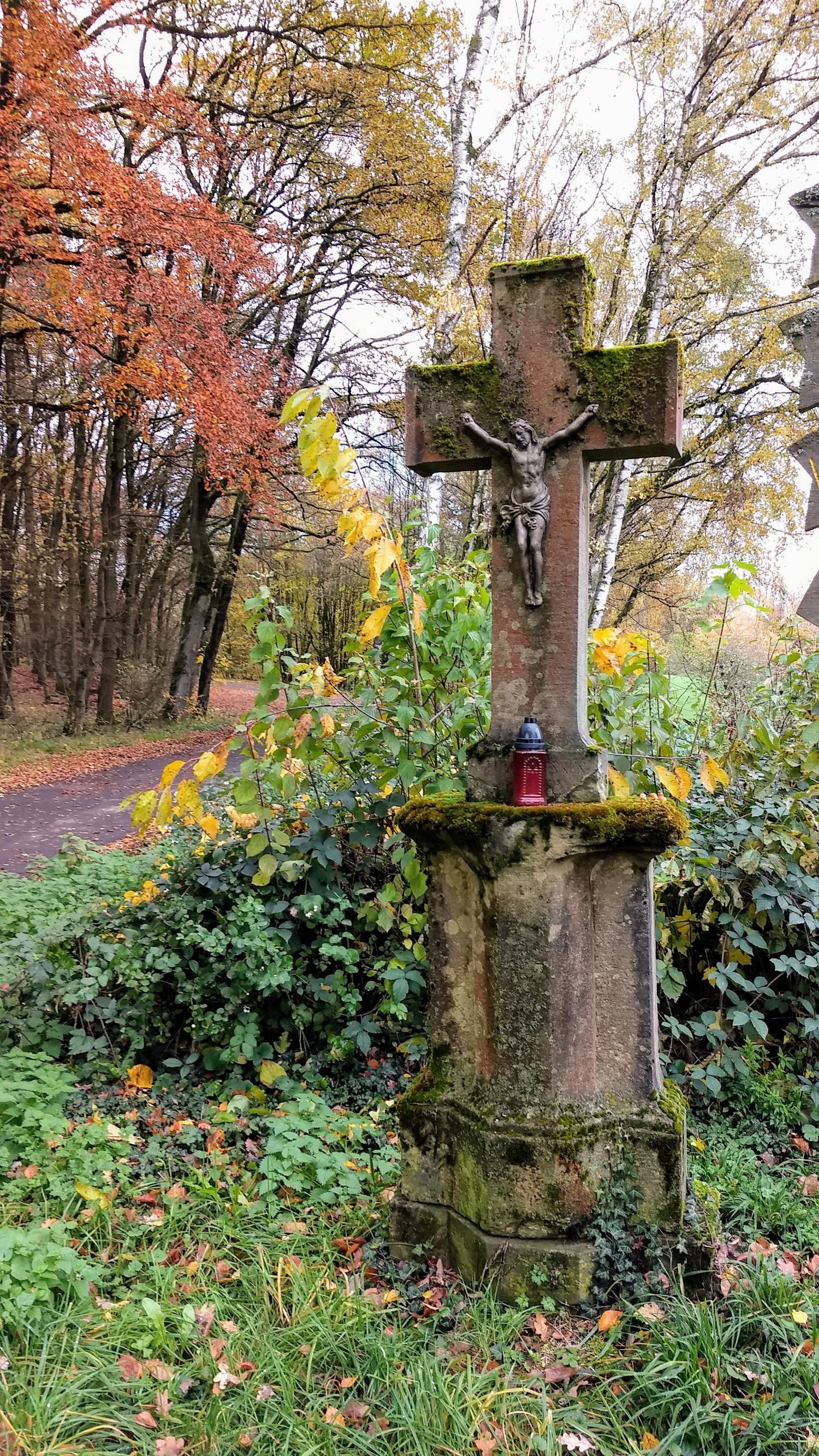 wegkreuz_by_Gabriele_Stein_pfarrbriefservice