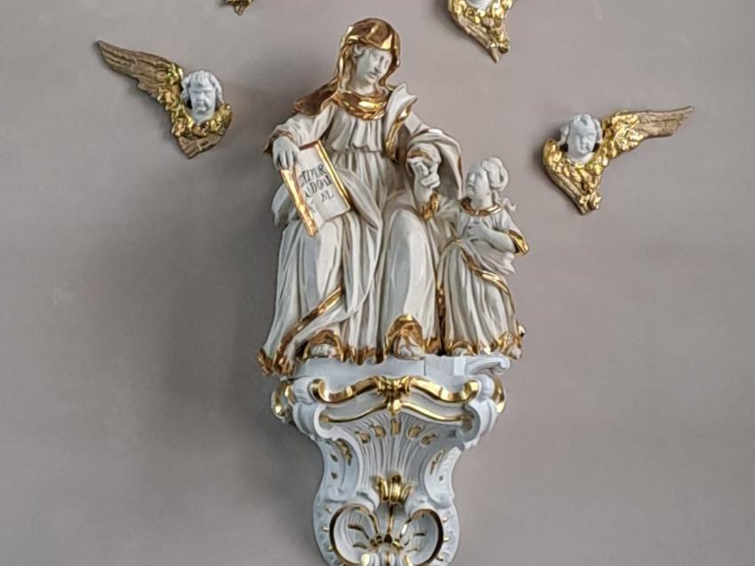 Marienstatue in der Kirche Sankt Gallus in Rockenberg