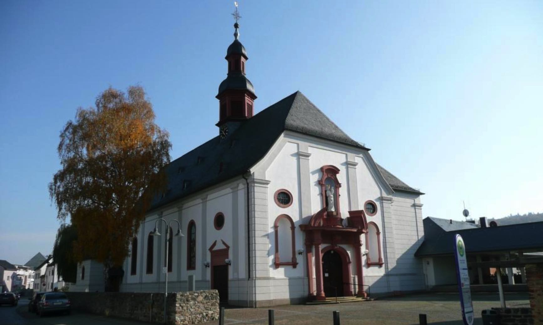 Kirche Maria Himmelfahrt in Nieder-Mörlen