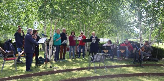 Musikgruppe Hallel, Bingen, Auftritt