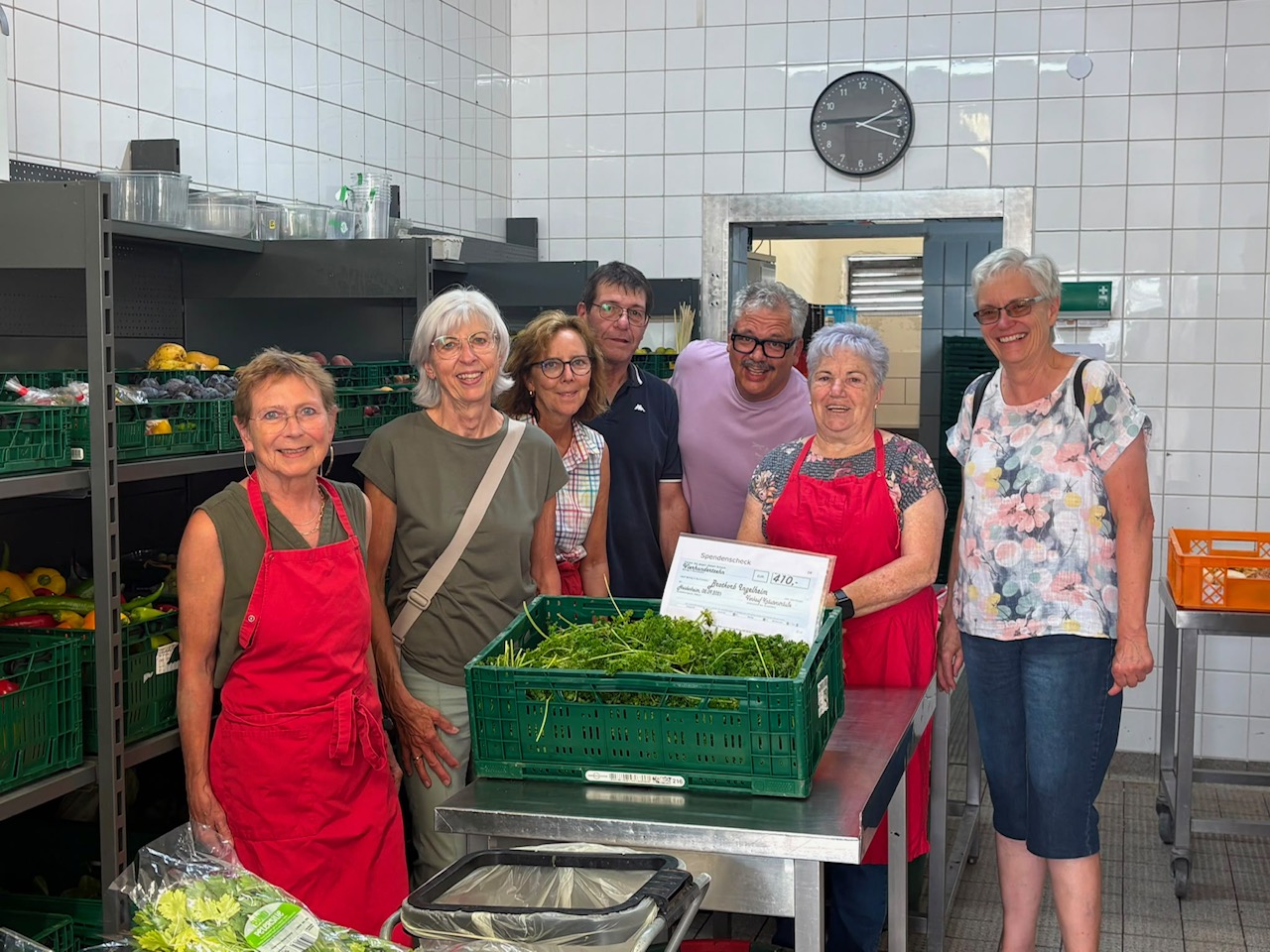 Spendenübergabe der Heidesheimerinnen im Brotkorb Ingelheim
