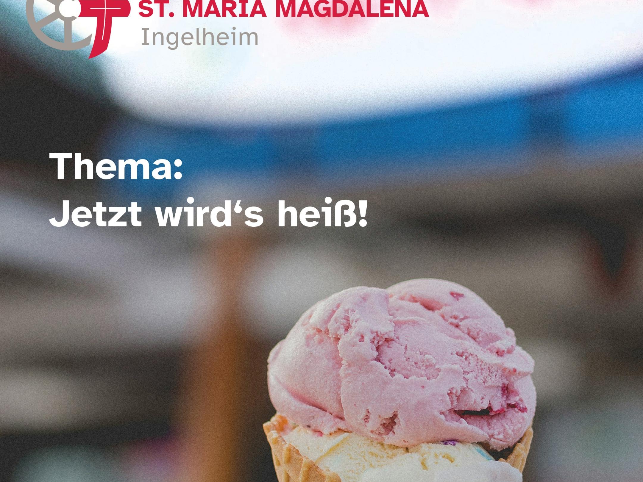 Pfarrmagazin kreuz&quer Sommer 2025 Titelbild zum Thema 'Jetzt wird's heiß' mit Eiscreme in Waffel