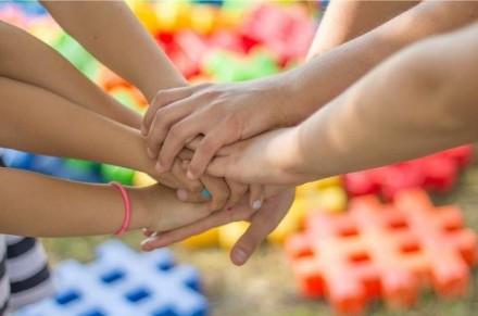 Zentrum für Familien St. Nikolaus: Elternabend für Mamas & Papas von KiTa-Kindern