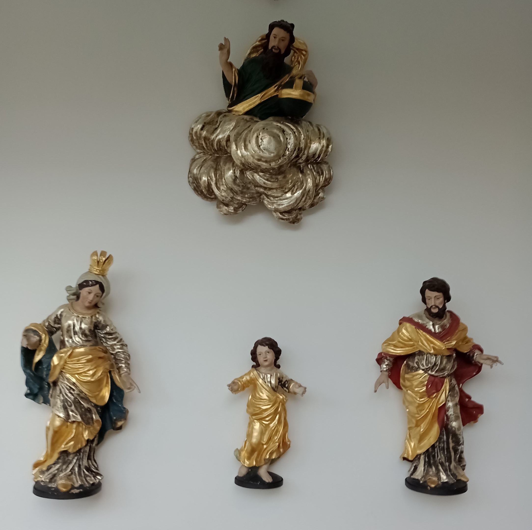 3 Figuren vom historischen Altar