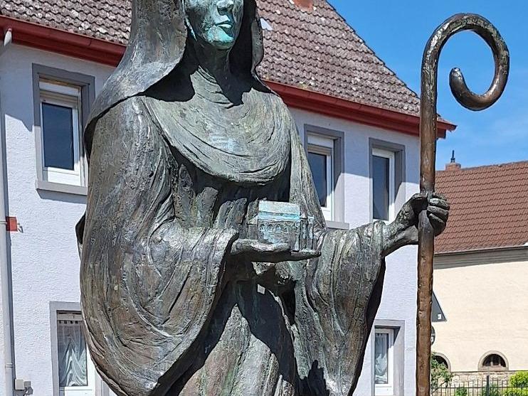 Statur der Heilige Lioba in Schornsheim