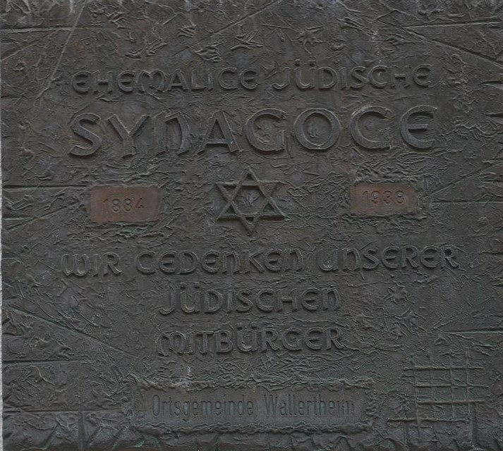 Gedenktafel am Rathaus ehemalige Synagoge