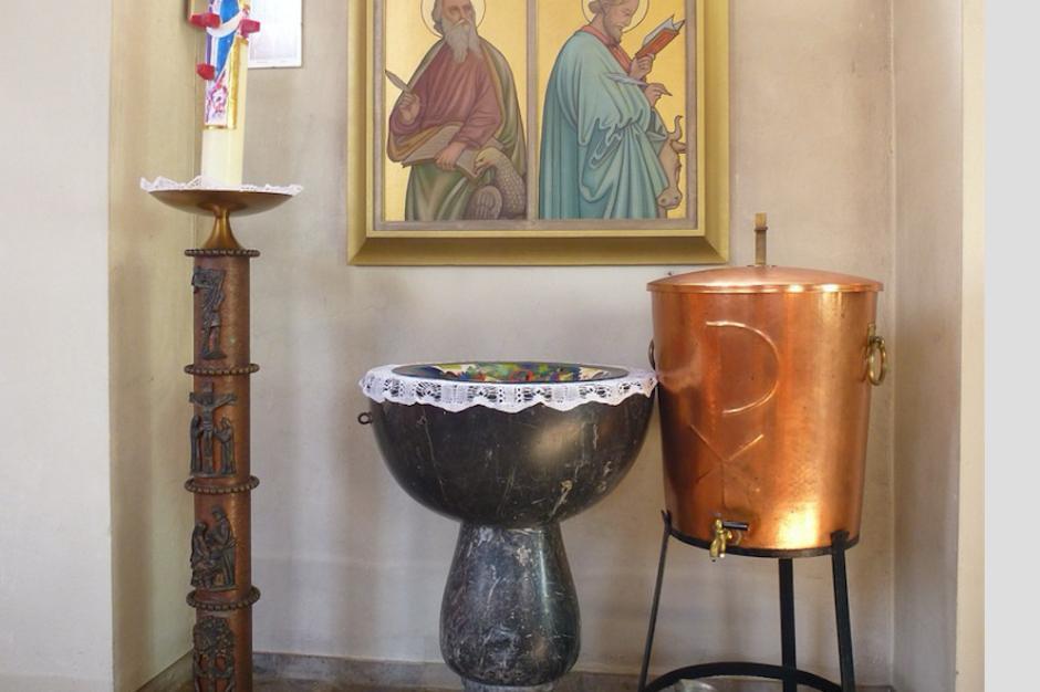 Taufbecker in der St.Laurentius Kirche Wörrstadt