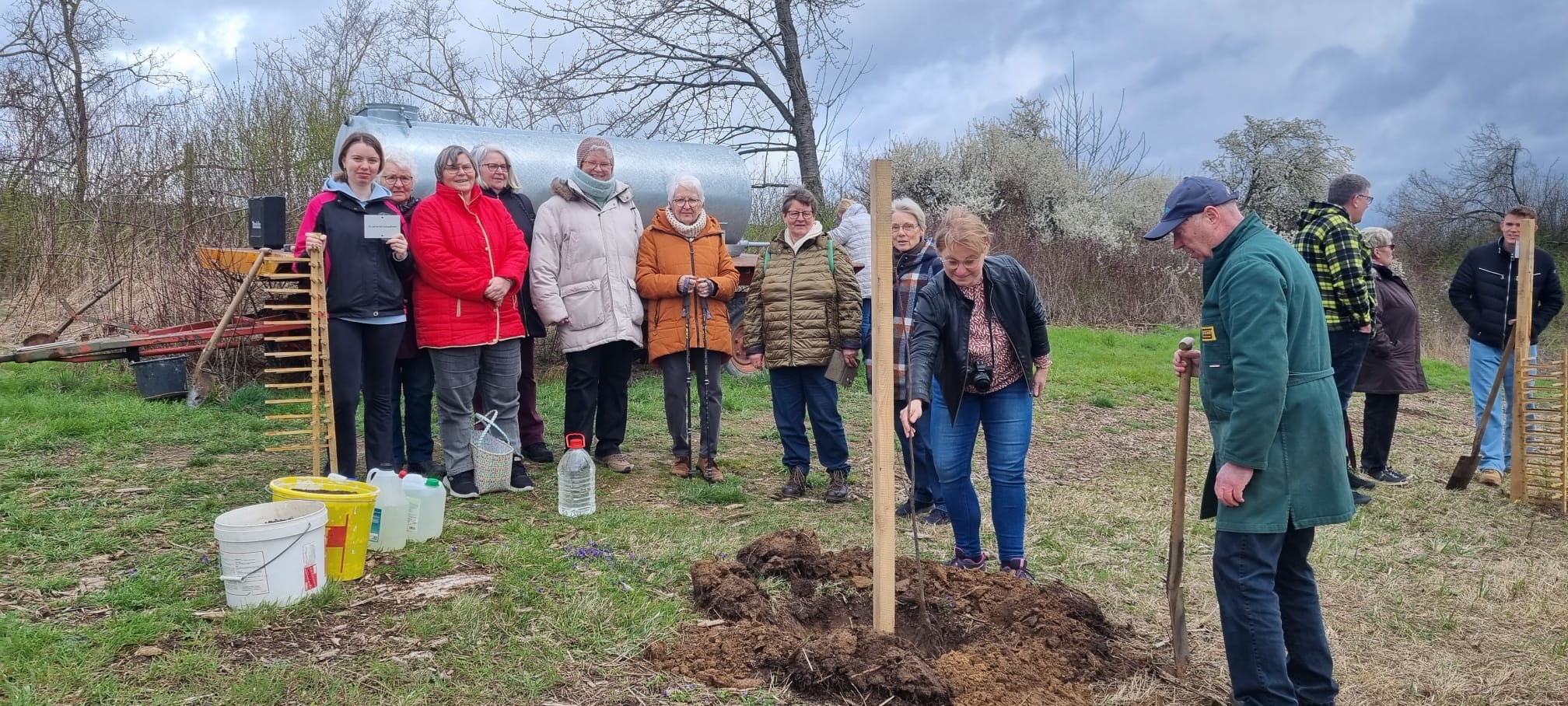 c3e5cd32-9d10-449c-bd2b-a04541f6c38d