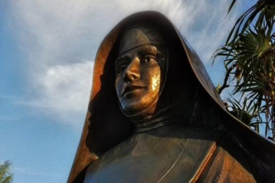 Statue der Heiligen Marianne Cope in Honolulu, Hawaii